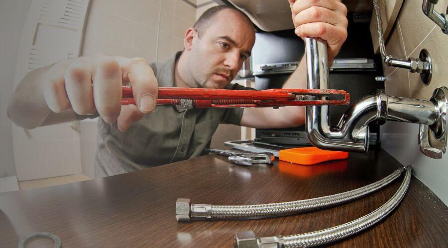 Local expert plumbing services in Fredonia, WI